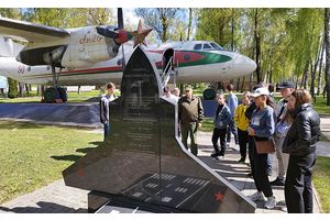 Учащиеся восьмых классов средней школы № 14 совершили экскурсионную поездку в г.п. Мачулищи на авиационную базу
