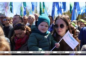 Мир! Труд! Май! В Беларуси отмечают Праздник труда