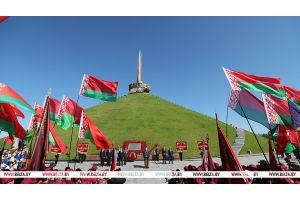 Лукашенко: для большинства белорусов День Независимости означает мир