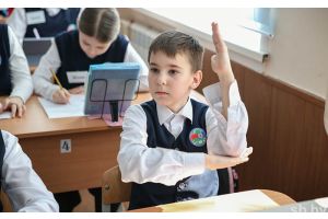Белорусские школы с 1 сентября станут территорией, свободной от мобильных телефонов
