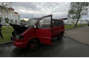 Горел автомобиль 