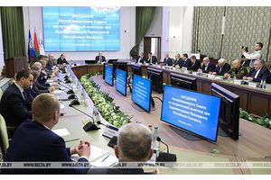 Сергеенко: памятник народному единству должен находиться в центре Минска