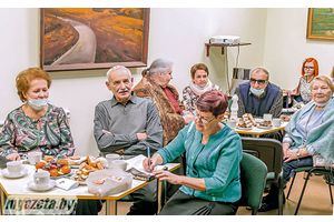 Поставим пластинку с мелодией старой…
