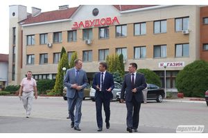 Анатолий Исаченко посетил предприятие «Забудова»