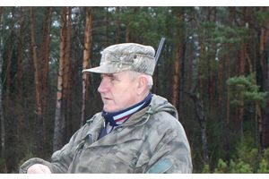 Охотники спасают животных