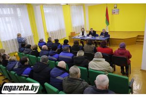 Павел Губко посетил завод порошковой металлургии