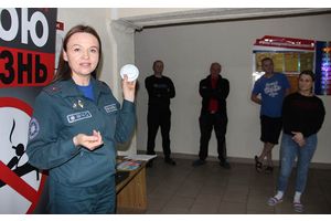 В Молодечно жильцам общежития напомнили о вреде одной сигареты
