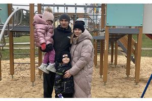 Семья молодая в поселке молодом