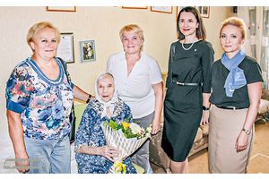 Бабуля Ганна сустрэла 100-годдзе і перамагла каранавірус