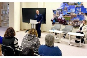 23 декабря 2024 года депутат Палаты представителей УШАЦКИЙ Д.И. провел встречу с коллективом Молодечненская центральная районная библиотека им. Максима Богдановича