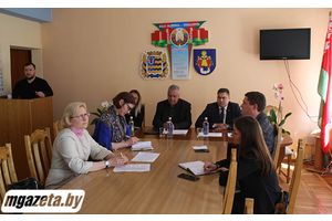 Учатся молодые специалисты сельского хозяйства  