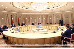 Лукашенко отметил рост торговли с Владимирской областью России и ориентировал на сохранение темпов