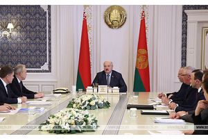 Лукашенко поставил задачу в 2024 году железобетонно определиться с системой поступления