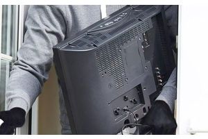 Вор-рецидивист вынес из деревенского дома телевизор и продал за 40 рублей