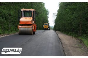 Ремонтируется участок дороги