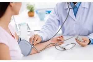 Министр здравоохранения: платные услуги в госучреждениях и частных клиниках должны быть равны