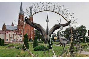 За шпілi чапляецца сонца!