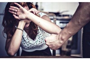 Домашнего агрессора ждет очередной срок за угрозу убийством