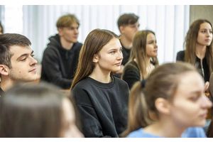 Минобразования: оптимальный срок отработки выпускников вузов — два года