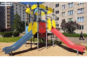 Счастливое детство в заботливых руках взрослых