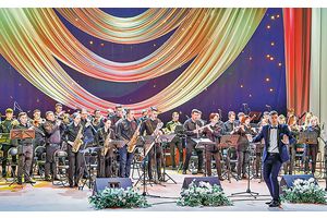 А музыка звучит…