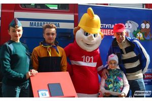 «Равный обучает равного». Юные помощники спасателей изучают правила безопасности