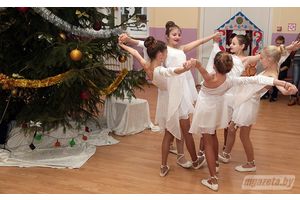 Новы год: дзецям – падарункі, ласункі і клопат