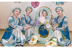 С 8 Марта!