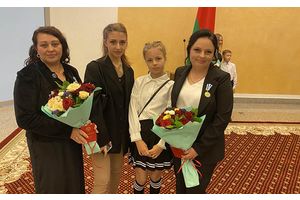 Молодечненок наградили орденами Матери