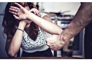 «Дом без насилия»: в отношении жителя Молодечно за истязание супруги возбудили уголовное дело