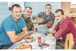 Смачна есці, дарагія хлебаробы!