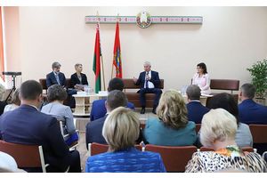 О роли военруков и новых кадрах в школах говорили педагоги страны на диалоговой площадке в Минске