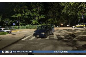 Пересечение нерегулируемого  перехода закончилось  для молодечненки госпитализацией