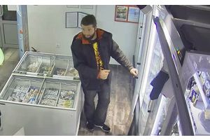 Милиция разыскивает участника уличной потасовки на АЗС в Молодечно