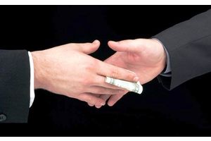 Коррупционные преступления: аппетиты не убавляются