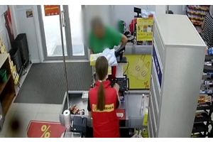 Житель Радошковичей неделю закупался за чужой счёт