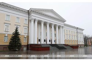Лукашенко собрал совещание по военной безопасности