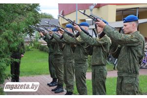 В деревне Красное перезахоронили останки погибших в 1944 году