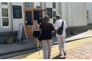 Узнали, кто может подать документы в вуз вместо абитуриента
