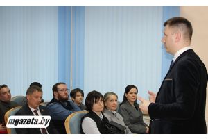 В музыкальном колледже учили дышать и раскрывали секреты