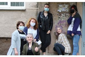 На дверях - картины. Арт-двор «Галерея» появился в Молодечно