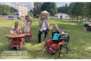 Пачуцці і словы яго ўплецены ў вянок
