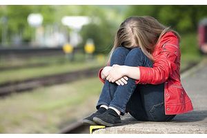 Подростковые суициды: вовремя заметить и помочь