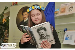 І зорка гарыць, і не вяне вянок…
