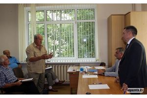 Юрий Горлов пообщался с ветеранами Молодечненского района