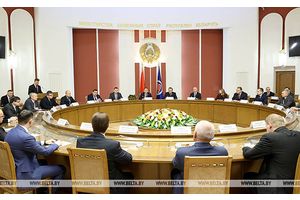 Сбалансированная работа на Востоке и Западе, оптимизация загранучреждений: Головченко поставил задачи перед МИД