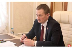 «Участки дали в голом поле, даже света не было». С чем на прием к Турчину пришли жители области
