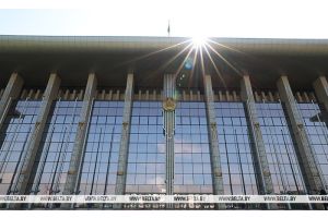 Лукашенко: в налоговой сфере нужно обеспечивать баланс интересов государства и хозяйствующих субъектов