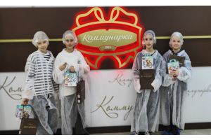 Побывали в Музее валунов и на «Коммунарке»