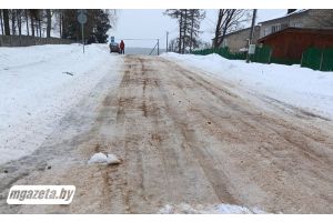 «Маладзечанская газета» помогла: улица в Городке освобождена из «ледяного плена»